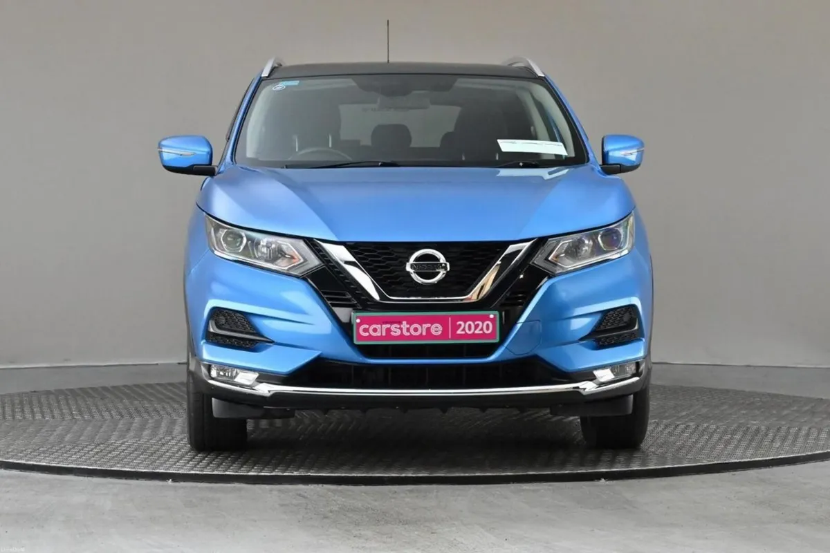 Nissan Qashqai 1.3 PET SE 6SPD **PANORAMIC ROOF**R - Image 2