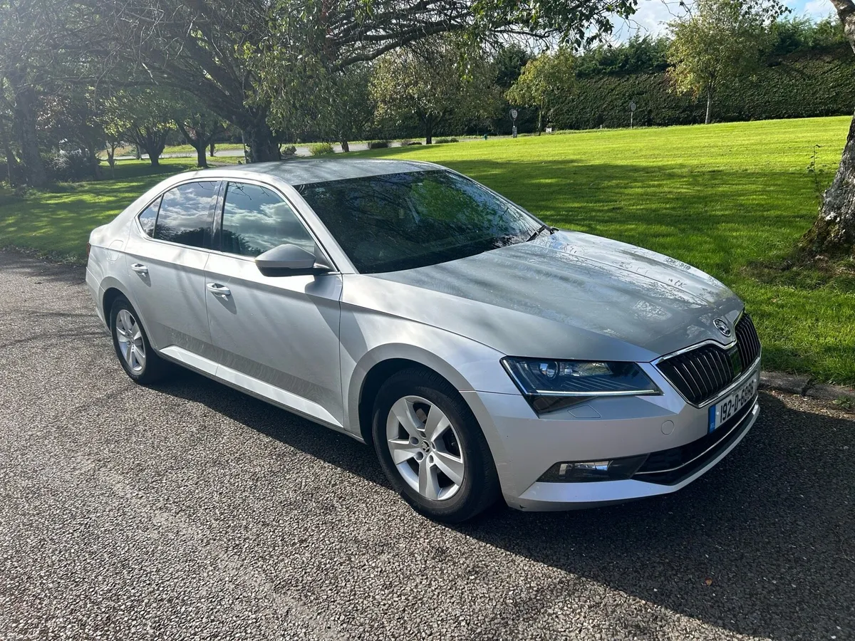 Skoda Superb - Image 1