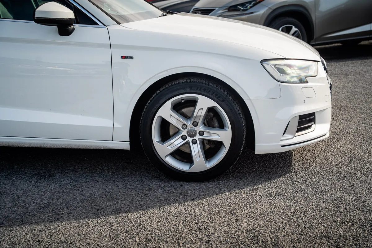 2017 Audi A3 Saloon 1.4 TFSI S LINE - Image 5