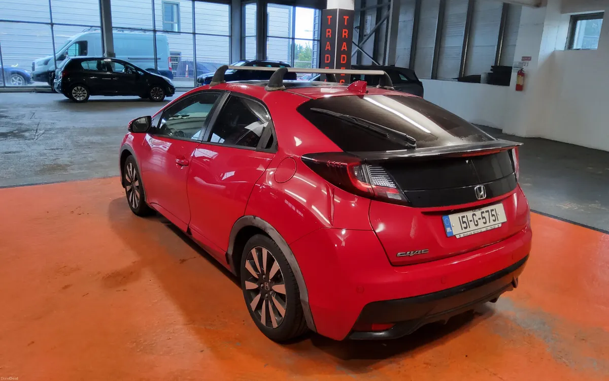 Honda Civic 2015 - Image 4