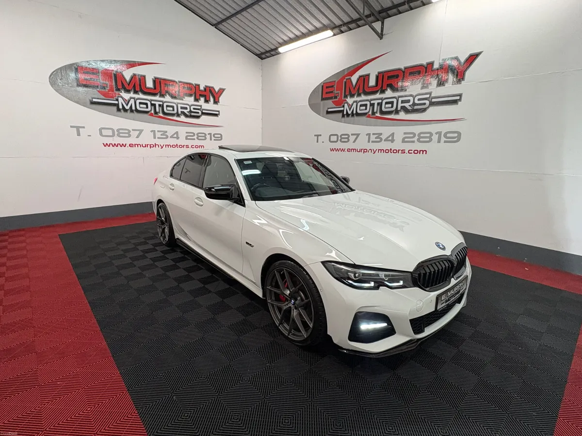 2022 BMW 330E M/SPORT PRO(SUNROOF) KITTED €75 WEEK - Image 1