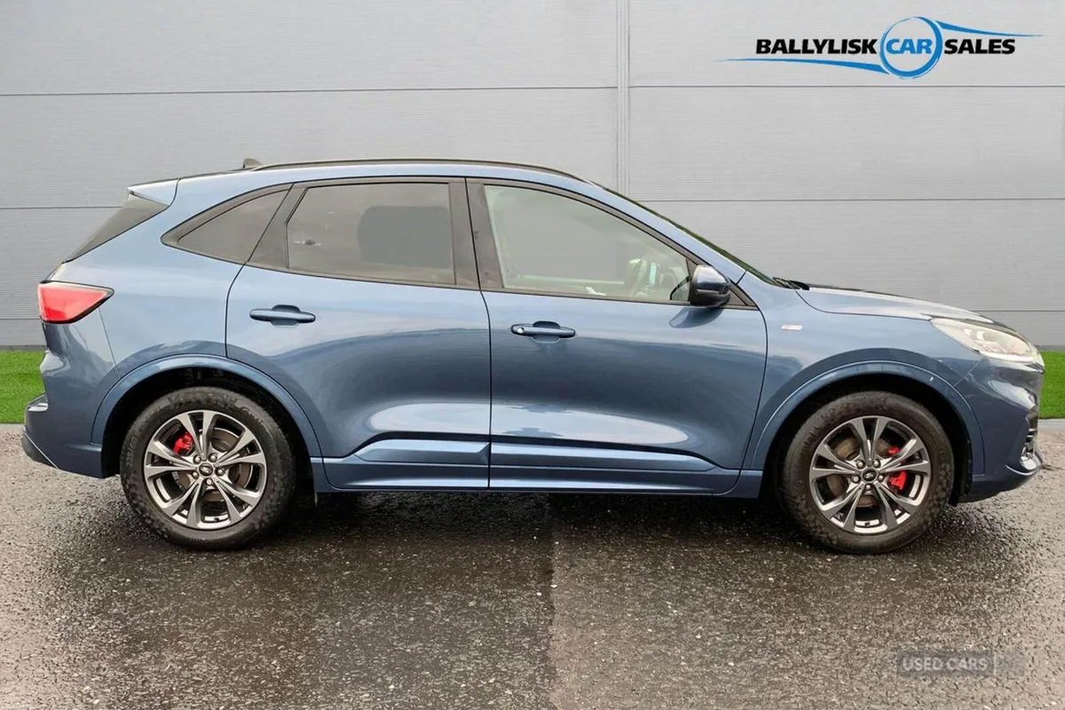 Ford Kuga 1.5T EcoBoost 150PS ST-Line Edition in C - Image 3