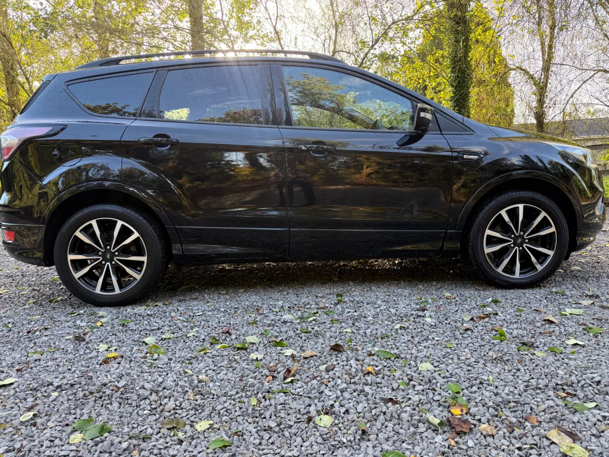 2.0 DIESEL LOW MILEAGE HIGH SPEC  ST MODEL - Image 5