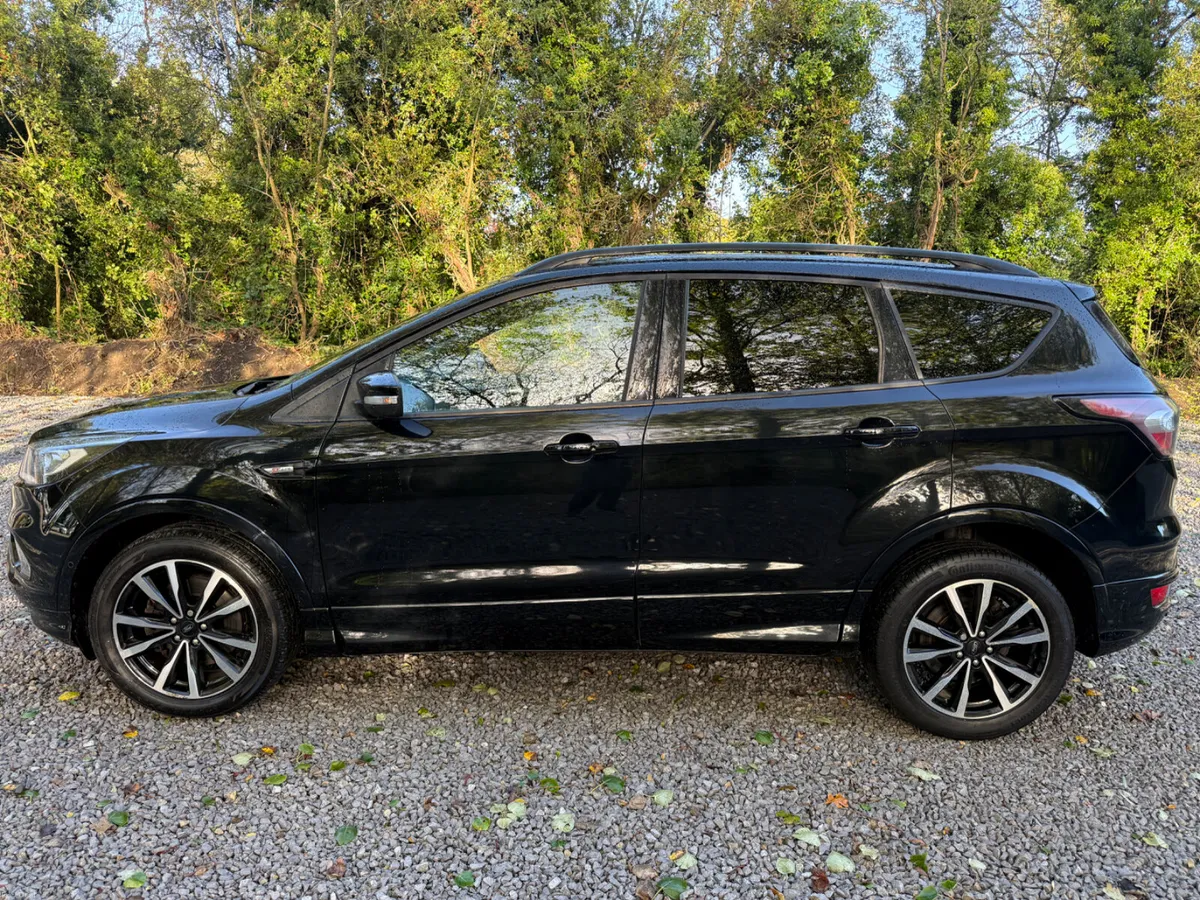 2.0 DIESEL LOW MILEAGE HIGH SPEC  ST MODEL - Image 6