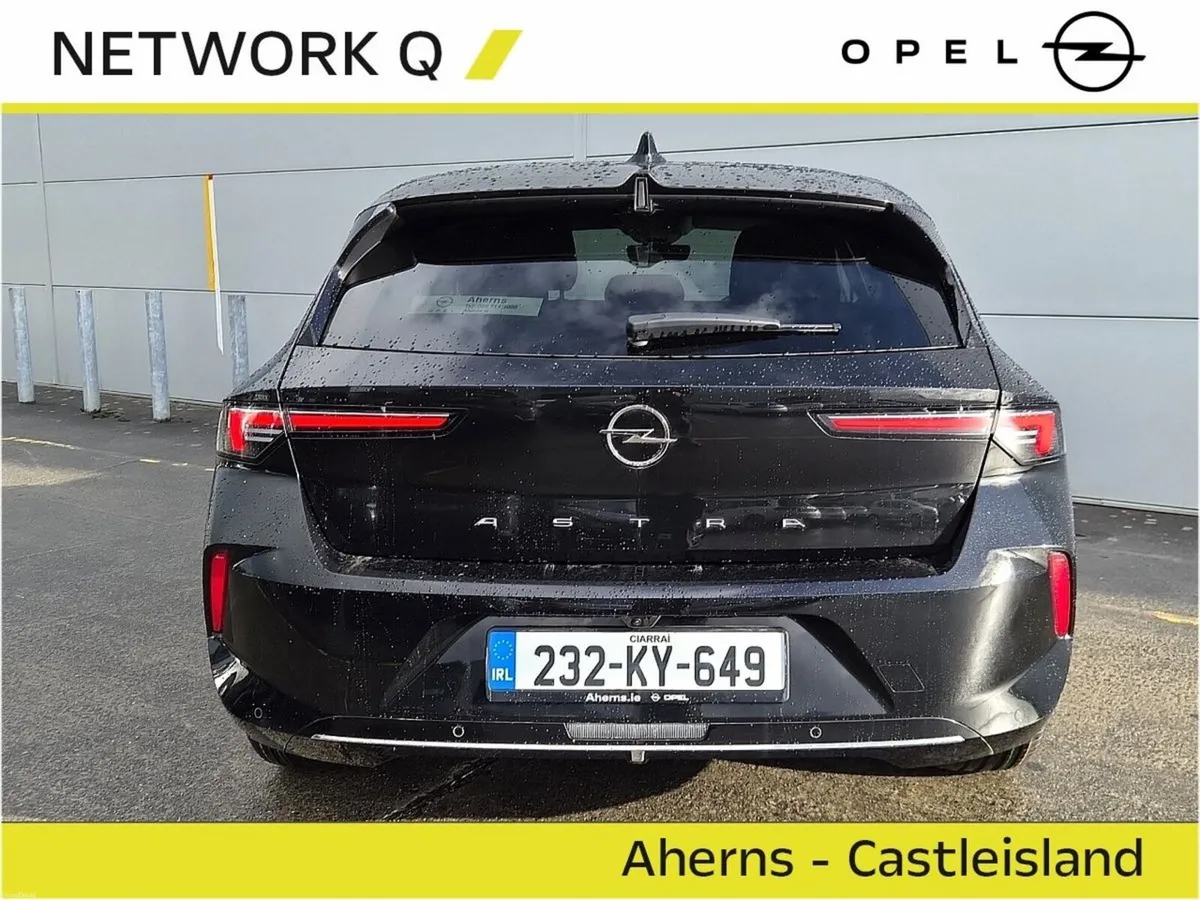 Opel Astra Elegance 1.2 Turbo 130PS - Image 4