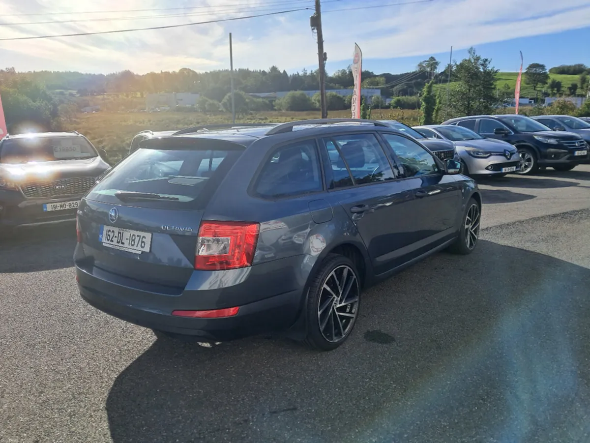 Skoda Octavia 1.6 TDI S ESTATE 5 DR 5DR 110PS - Image 4