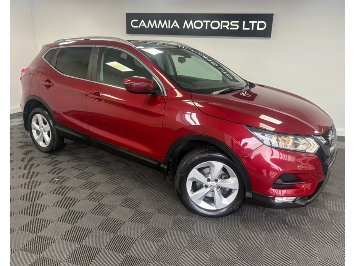 Nissan Qashqai 1.2 SV CVT 18 4DR AUTO - Image 1