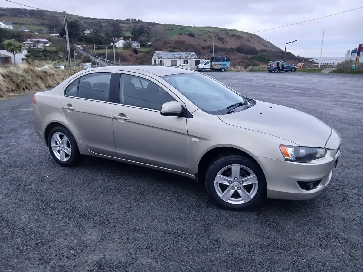 Mitsubishi Lancer 2010 - Image 4