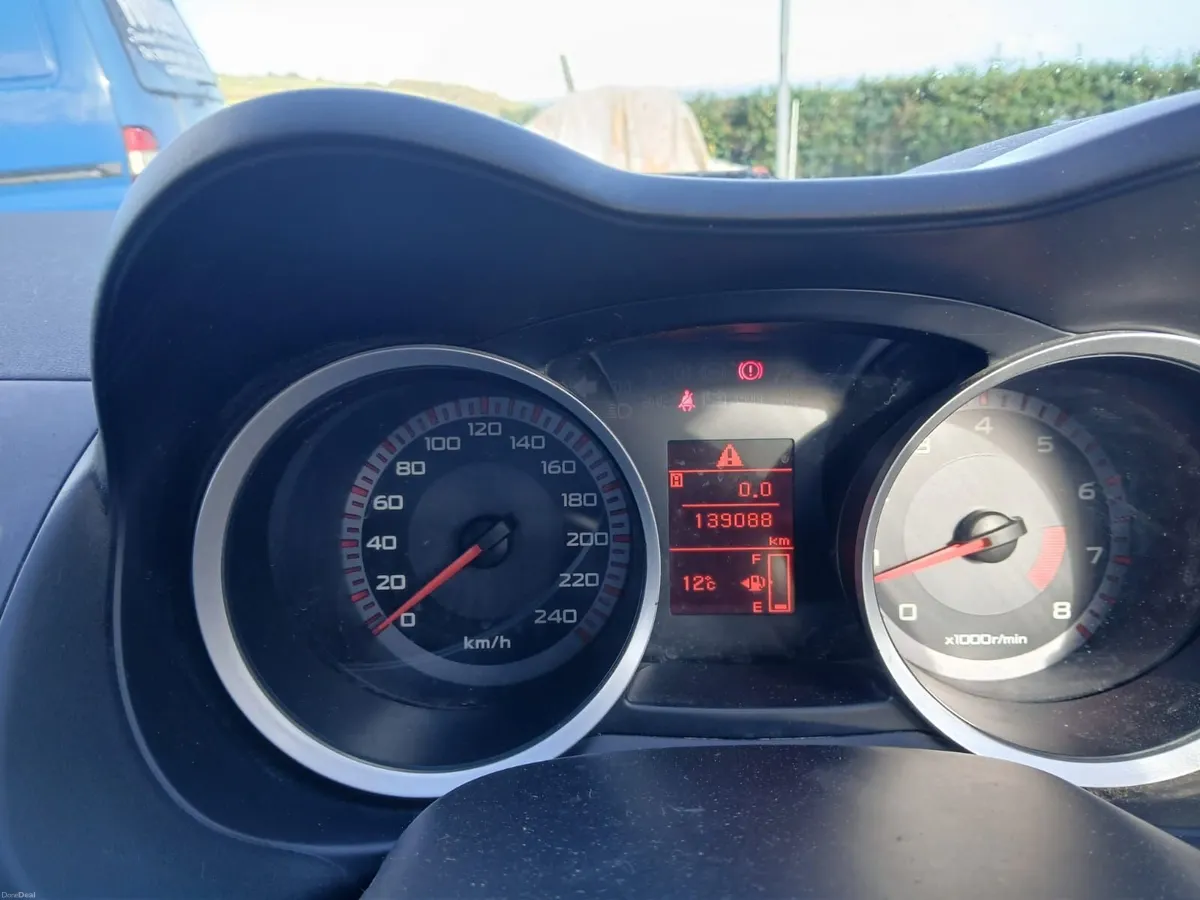 Mitsubishi Lancer 2010 - Image 6