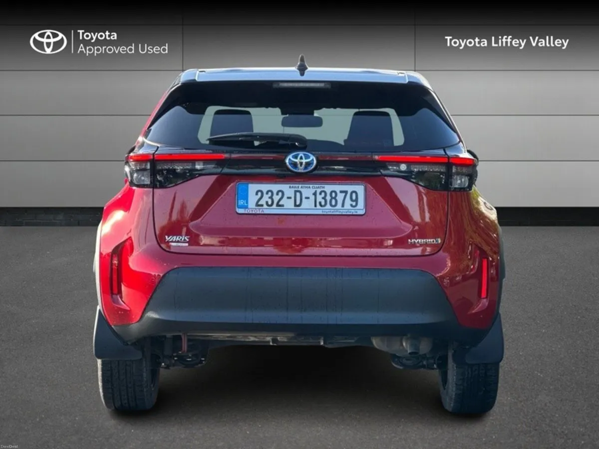 Toyota Yaris Cross YARIS CROSS LUNA SPORT - Image 4