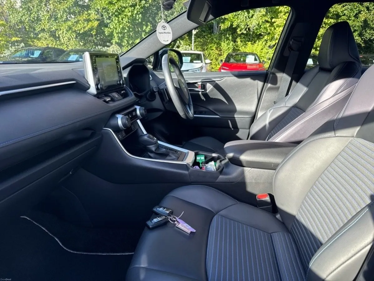 Toyota RAV4 RAV4 HYBRID SPORT 4DR AUTO - Image 6