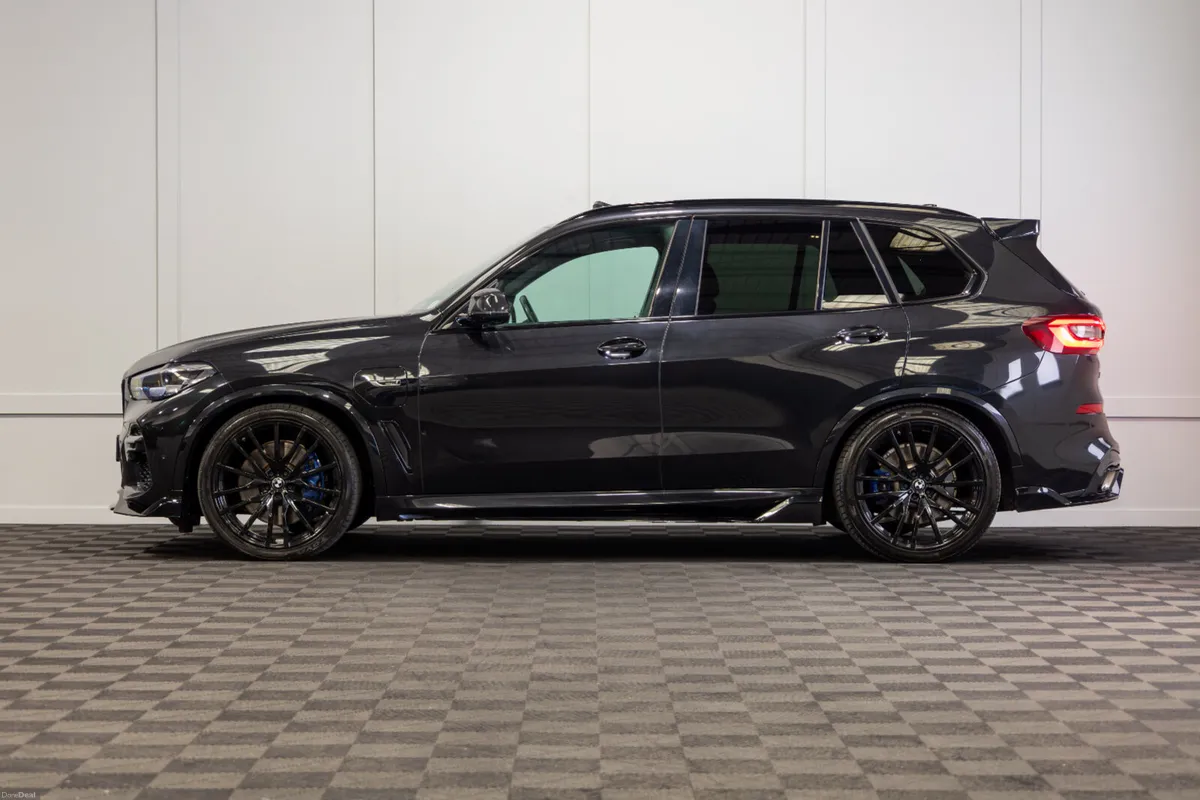 222 BMW X5 X-Drive 45e M-Sport 5 Seat N1 - Image 3