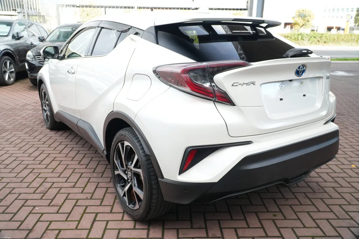 2018 TOYOTA C-HR 1.8 PETROL HYBRID SYNERGY DRIVE - Image 6