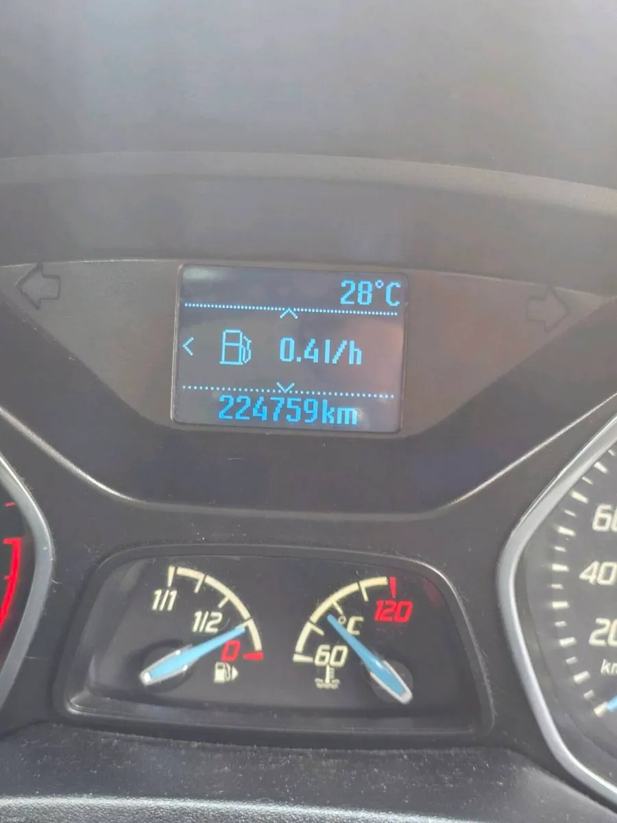 Ford focus 1.6 diesel 224k km Nct 3/27 Tax 12/26 - Image 6