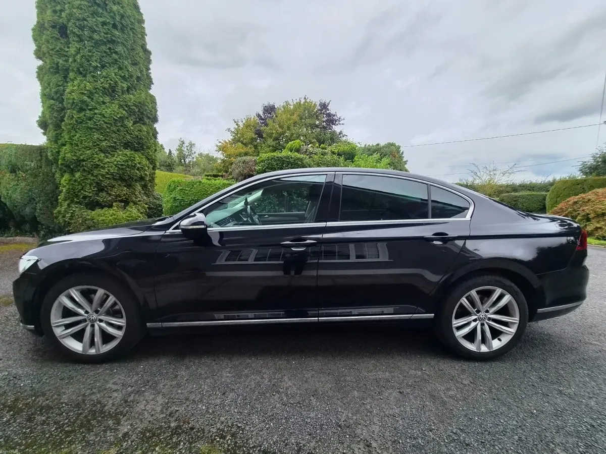 Volkswagen Passat 2019 - Image 6
