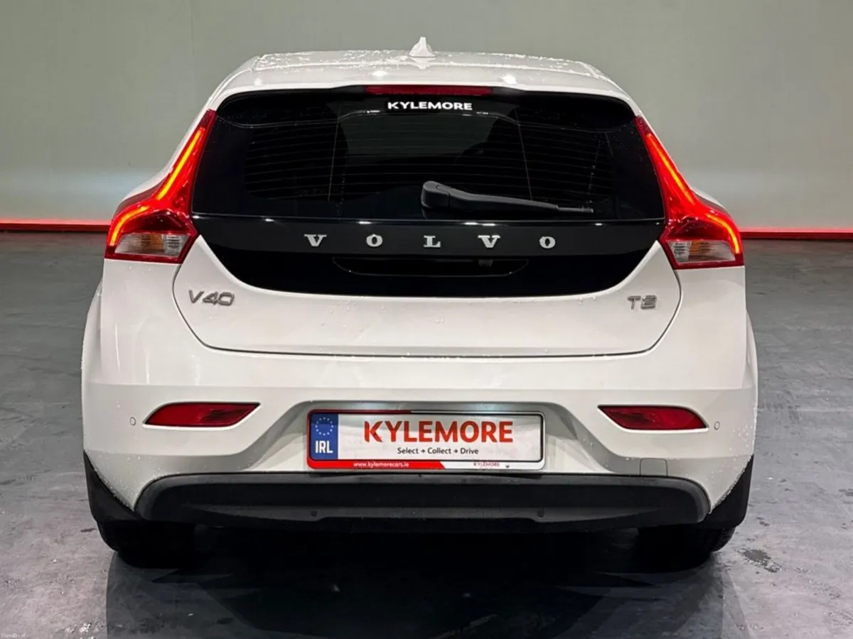 Volvo V40 1.5 AUTOMATIC T2 KINETIC EDITION - FACTO - Image 4