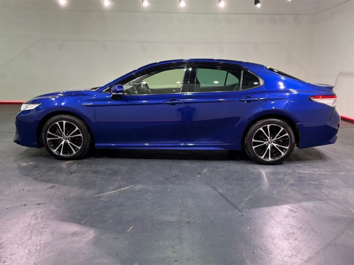 Toyota Camry 2.5 HYBRID AUTOMATIC SALOON - WS EDIT - Image 6