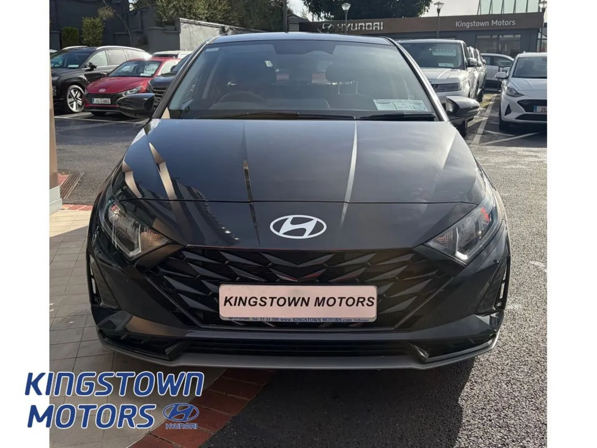 Hyundai i20 Deluxe Plus Automatic - Image 2