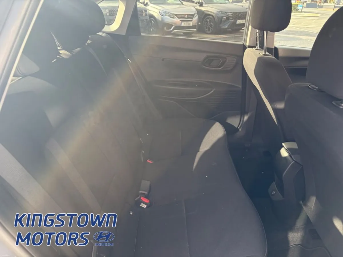 Hyundai i20 Deluxe Plus Automatic - Image 6