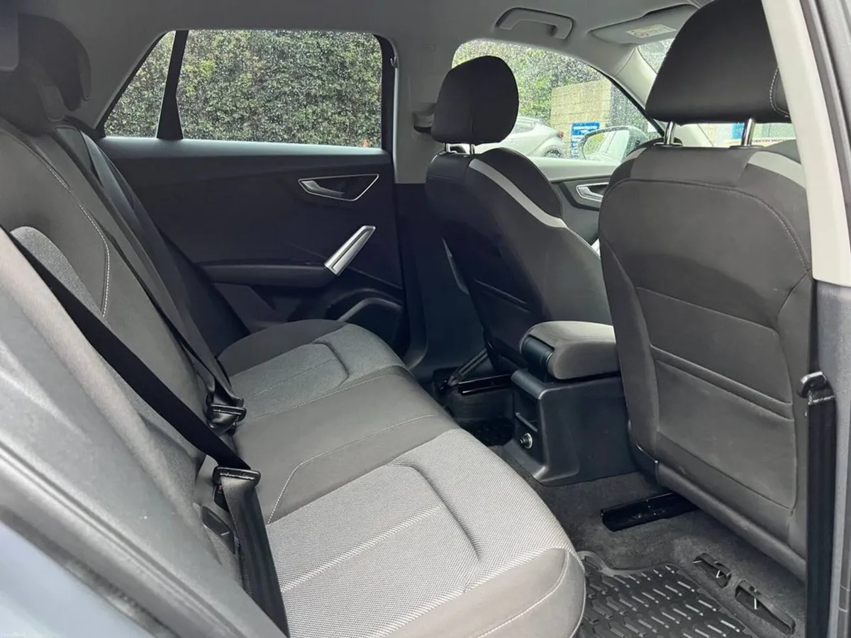 Audi Q2 SPORT S-LINE PACK 1.0 TFSI AUTO // SERVICE - Image 5