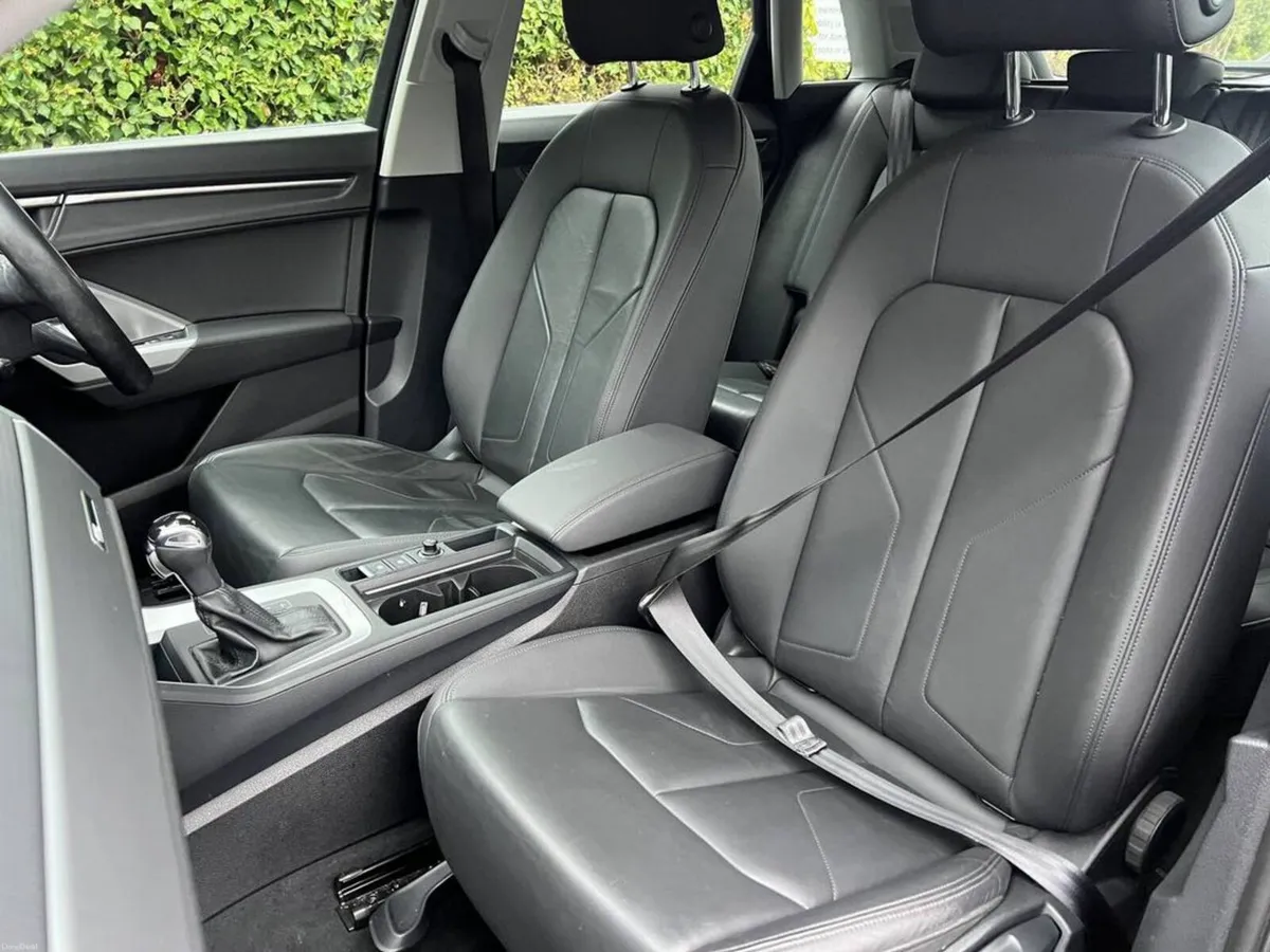 Audi Q3 35TDI 2.0 AUTO // APPLE CARPLAY/ANDROID AU - Image 6