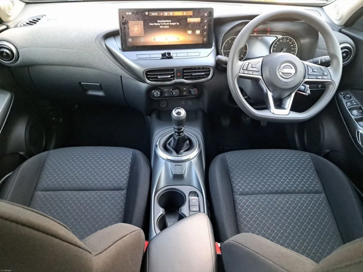 Image 3 of 32