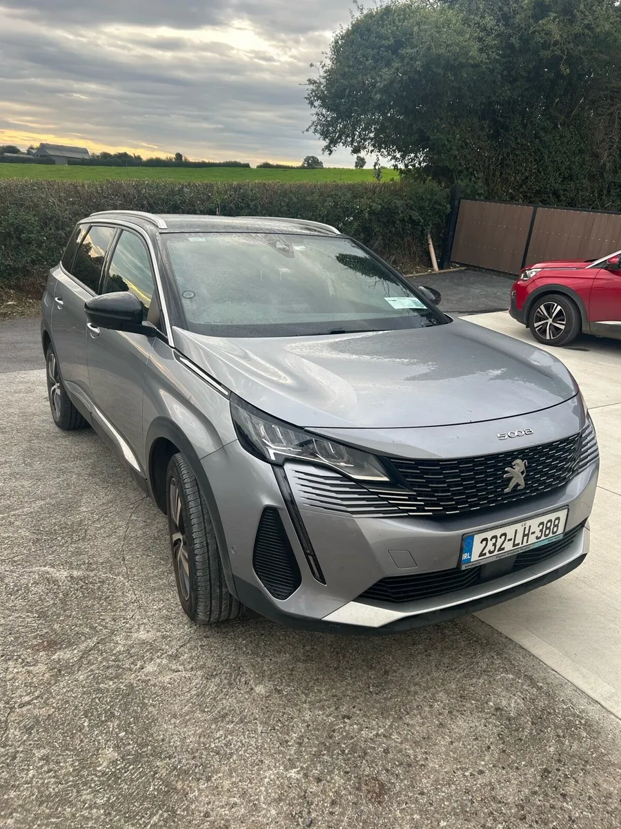 Car - Image 3