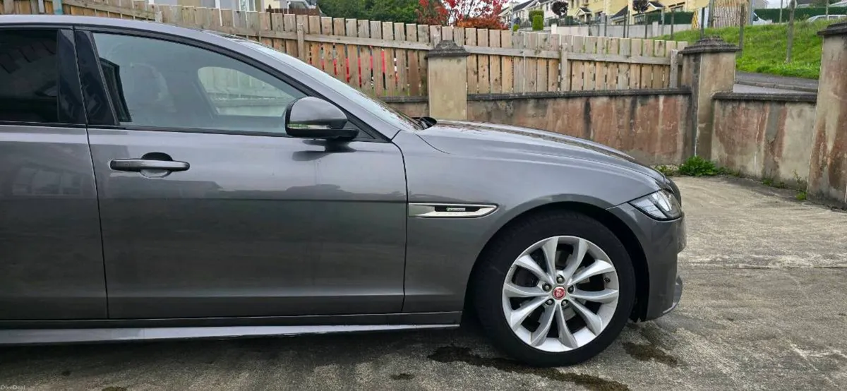 Jaguar XF 2.0 Diesel 2017 Automatic NCT 06/2027 - Image 4