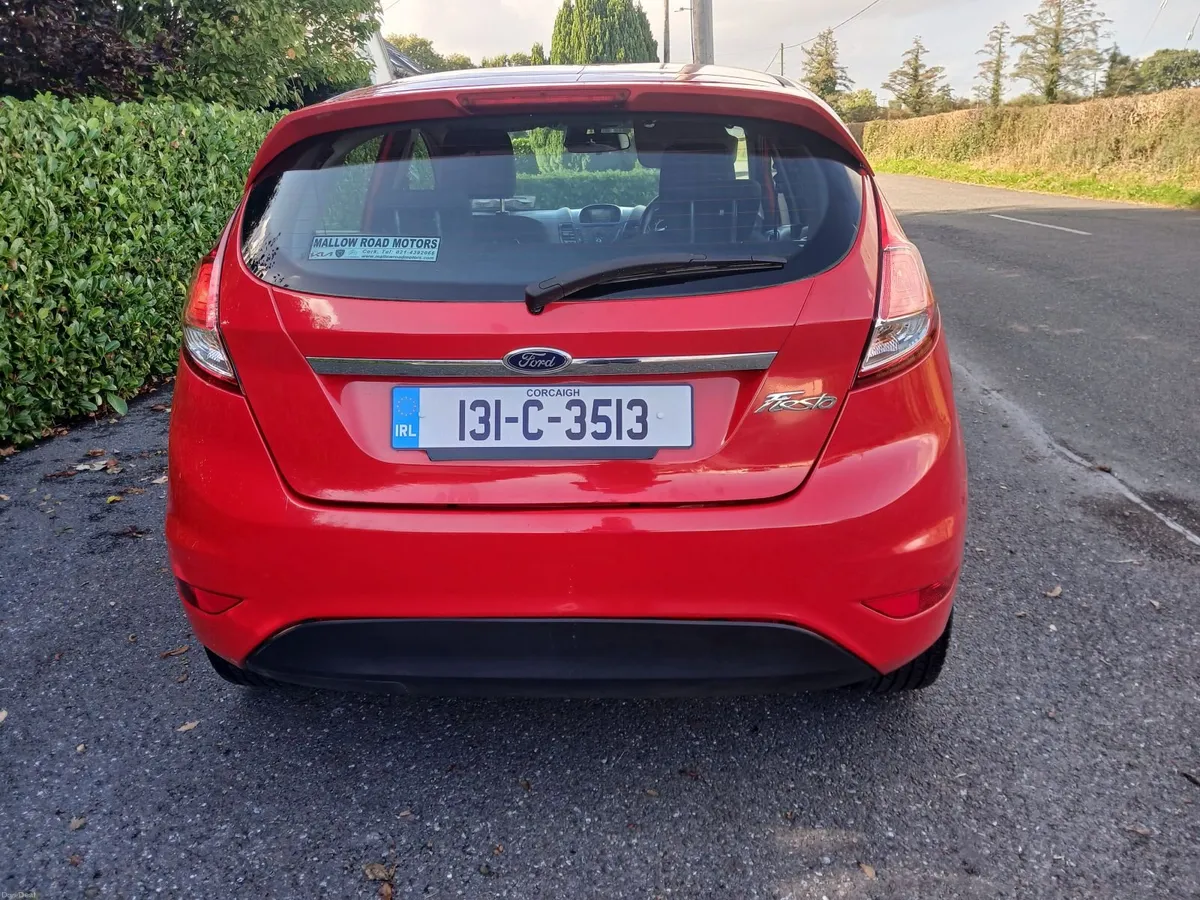 FORD FIESTA 1.2 PETROL TITANIUM - Image 2