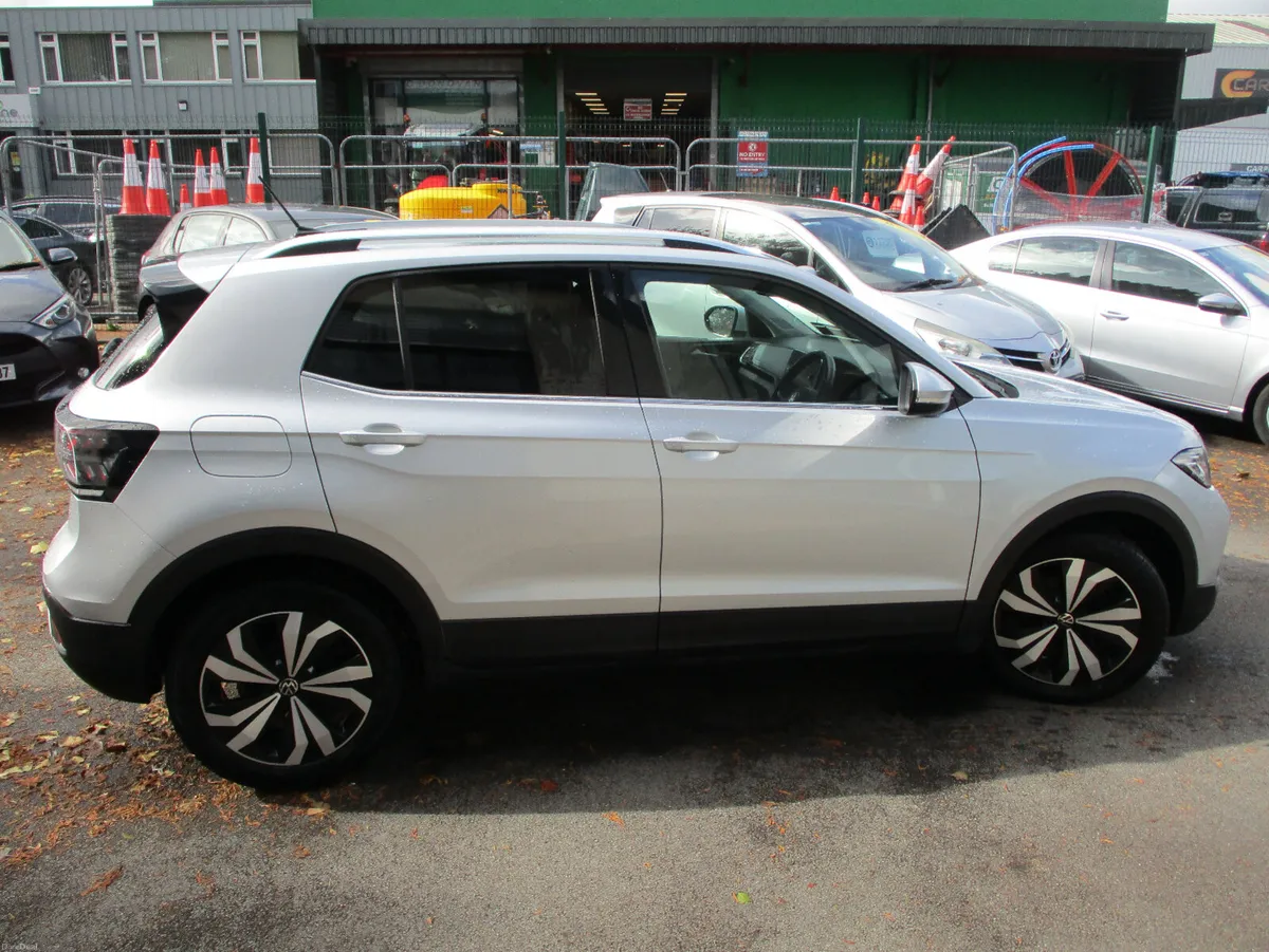 Volkswagen T-Cross  Style 1.0 tsi 2024 - Image 4