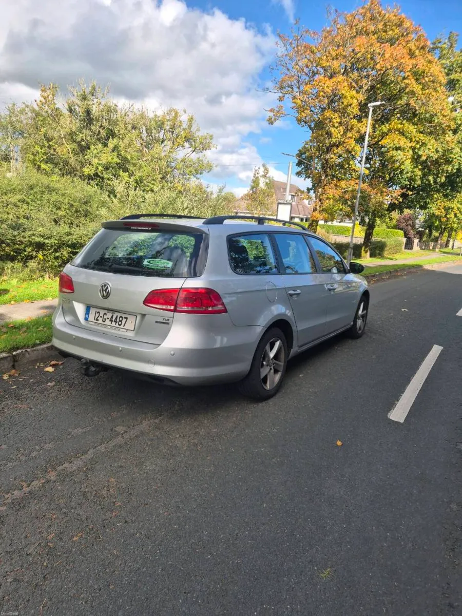 VOLKSWAGEN PASSAT  DIESEL  ESTATE - Image 4
