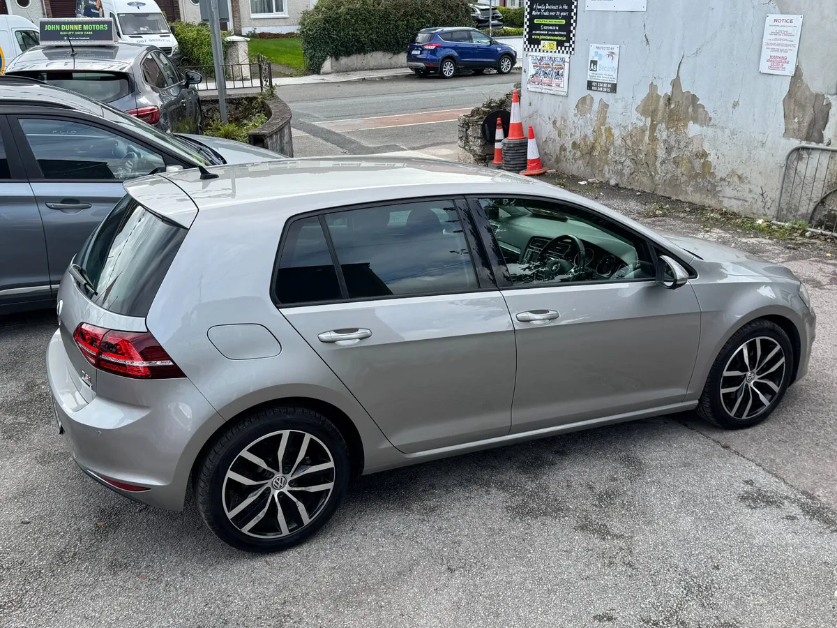 Volkswagen Golf High spec Automatic - Image 5