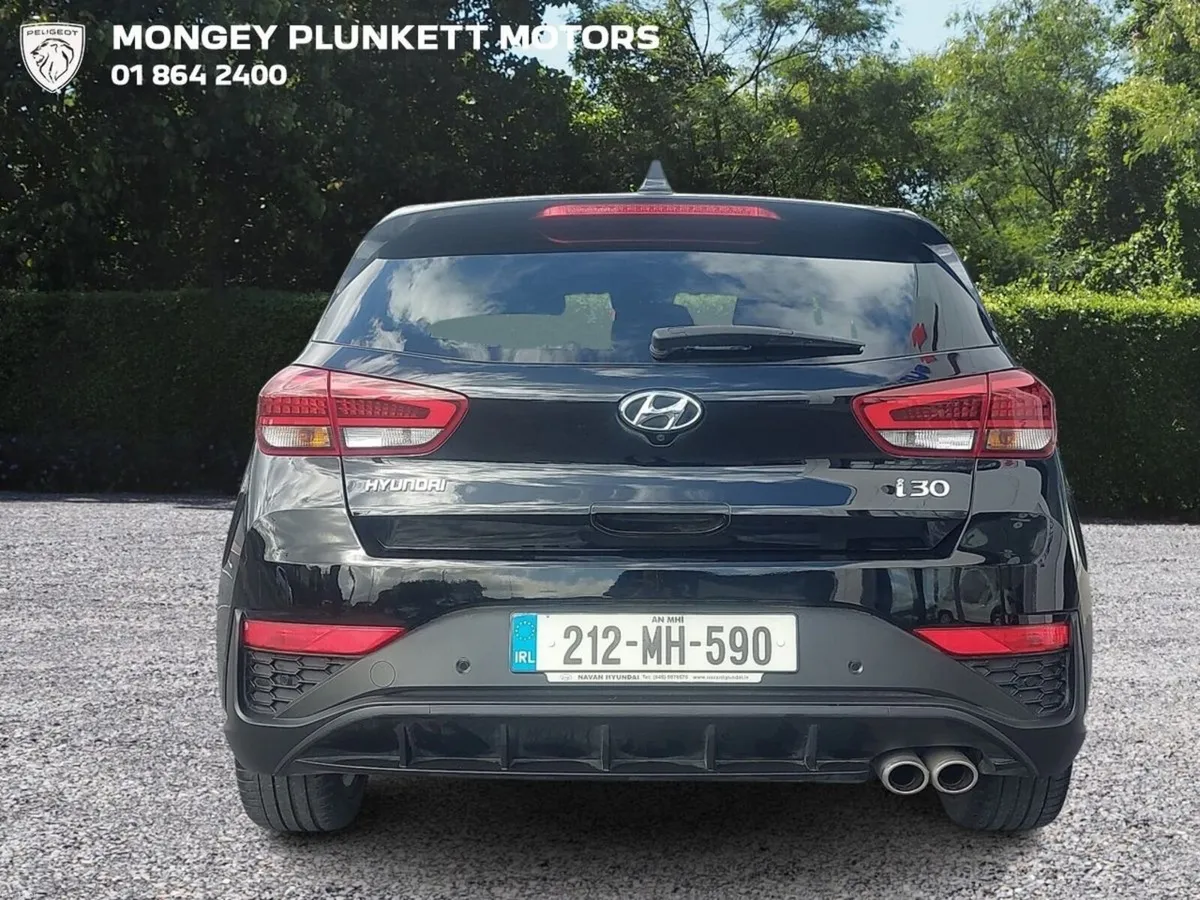 Hyundai i30 Petrol Deluxe NLine LOW MILEAGE - Image 6