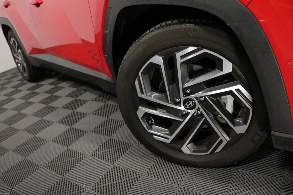 Hyundai Tucson Plug in Hybrid - Ex Demo - Platinum - Image 4