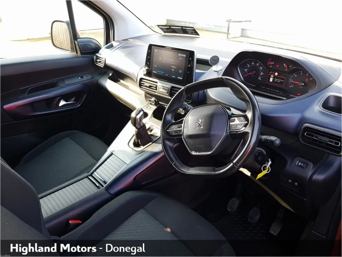 Peugeot Rifter 1.5 BlueHDi 100BHP Allure - Image 5