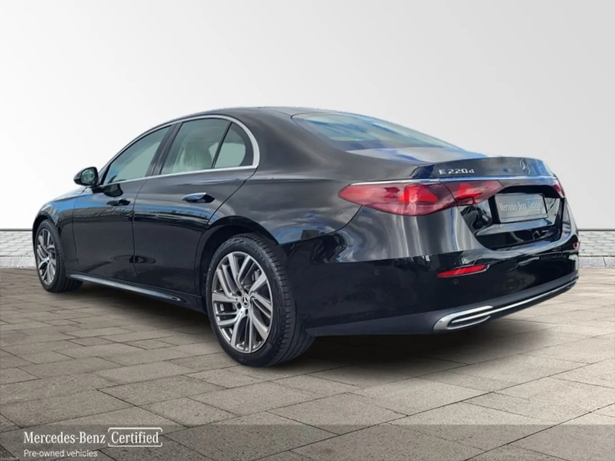 Mercedes-Benz E-Class E220d MHEV Avantgarde Plus A - Image 3