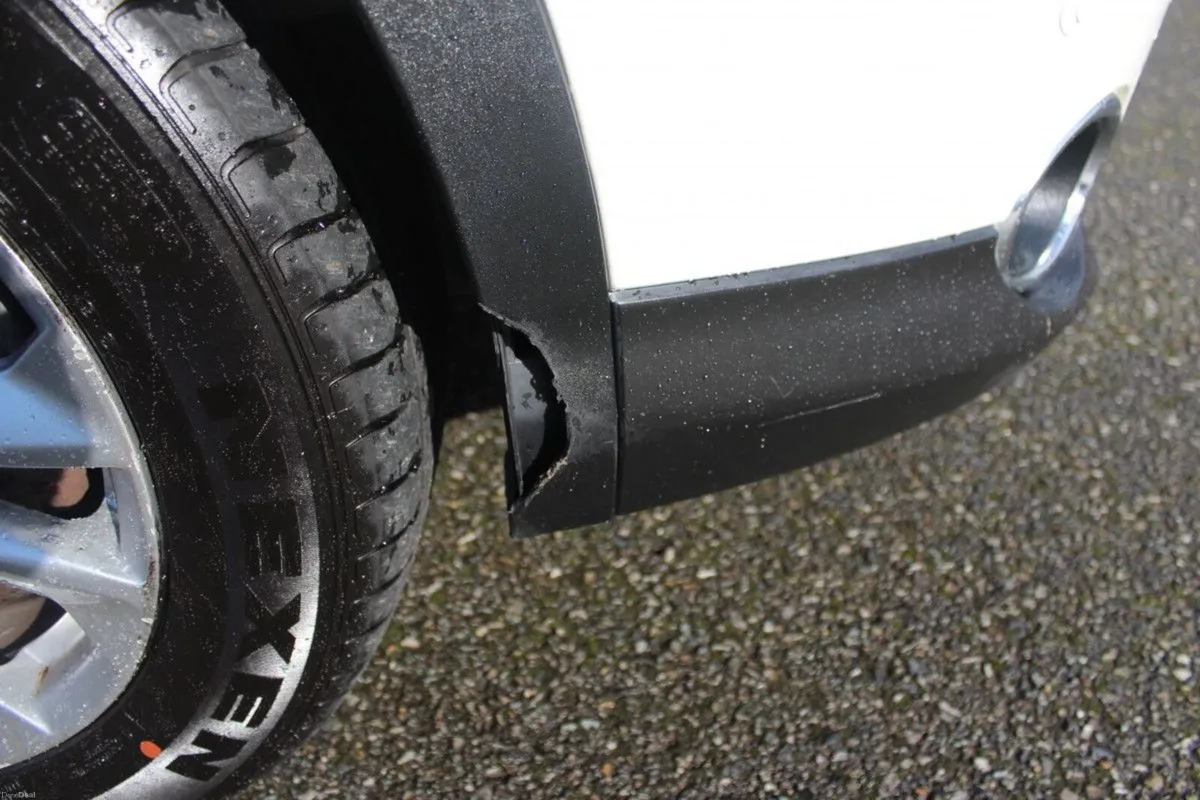 Nissan Qashqai 1.5 DSL SV - TENDER 34 - CAT S INSU - Image 2