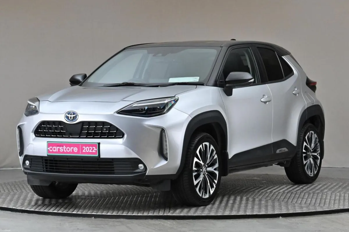 Toyota Yaris Cross 1.5 SOL HEV **IRISH CAR**BI-TON - Image 3