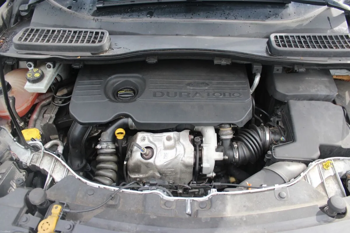Ford Kuga KUGA TITAN 1.5 120BHP  FWD 4DR 4 SEAT CO - Image 6