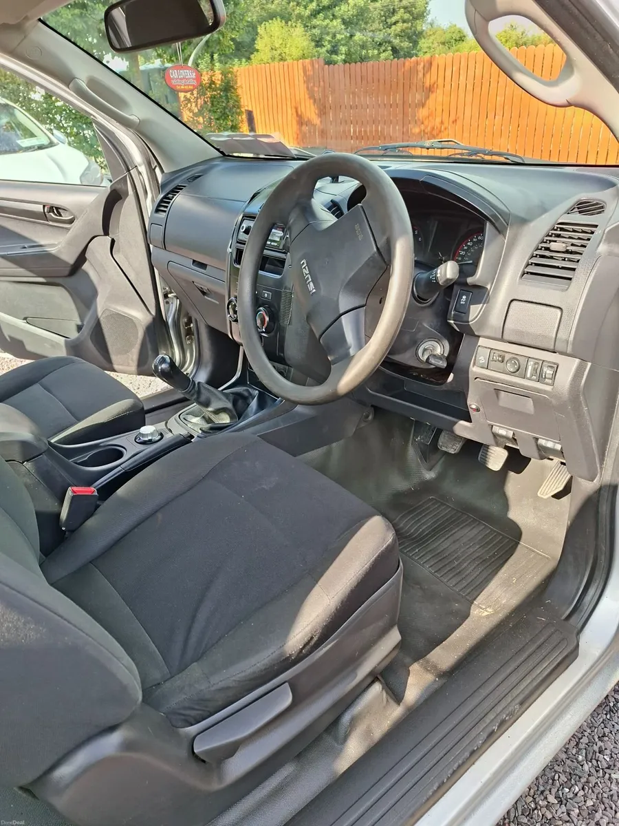 Isuzu D-Max 2018 - Image 2