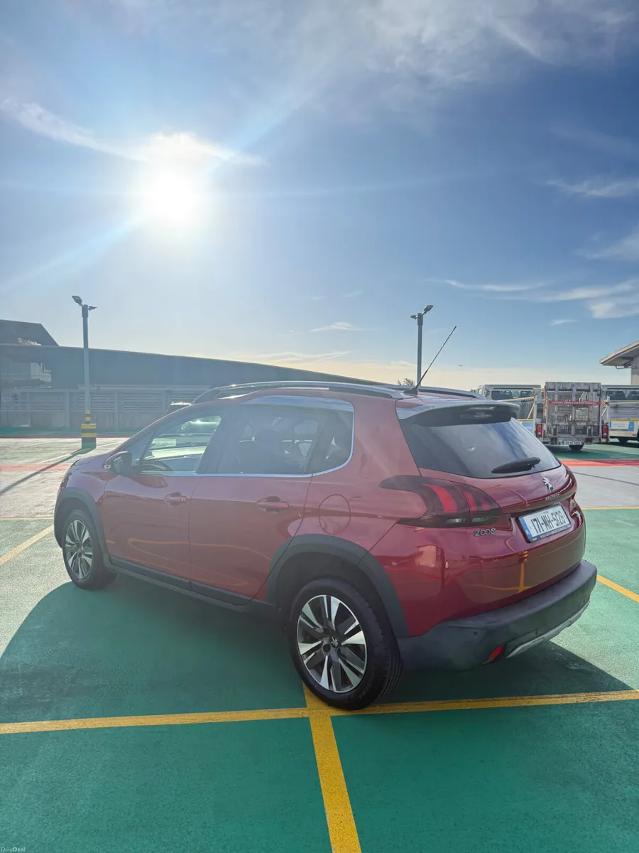 171 Peugeot 2008 1.2 Petrol AUTO - LOW MILEAGE - Image 5