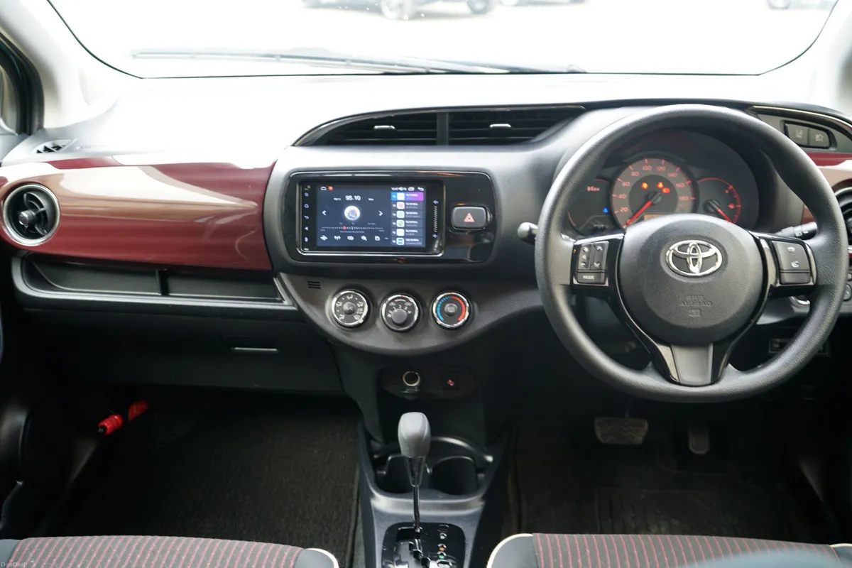 2017 Toyota Vitz Automatic - Image 6