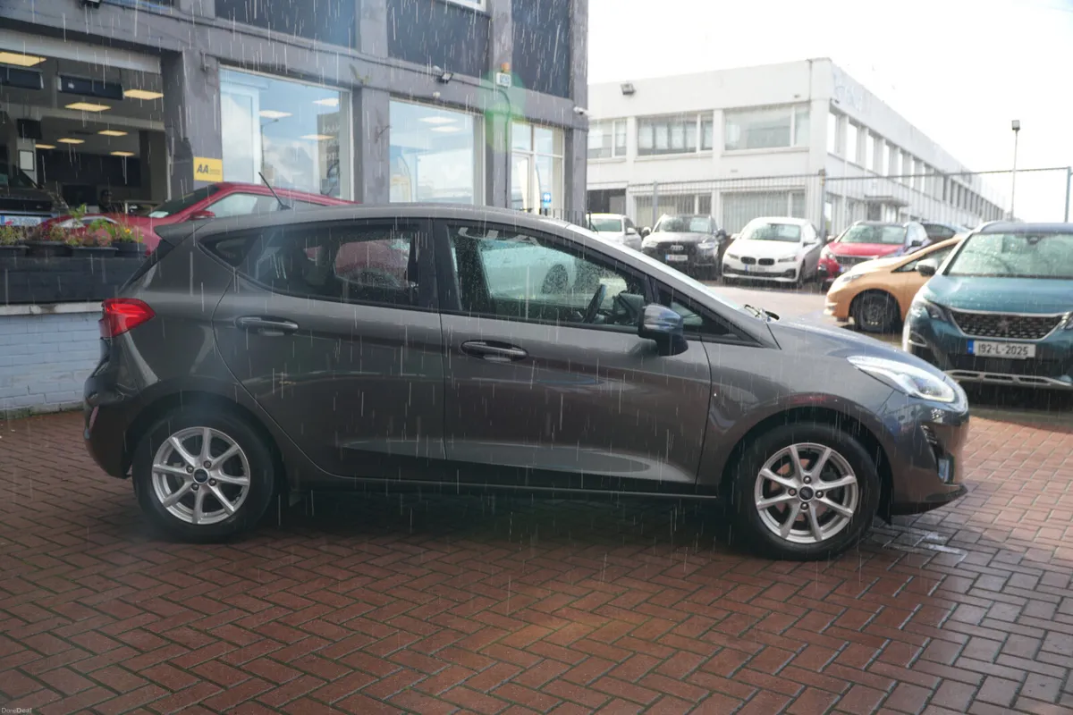 Ford Fiesta 2018 - Image 3