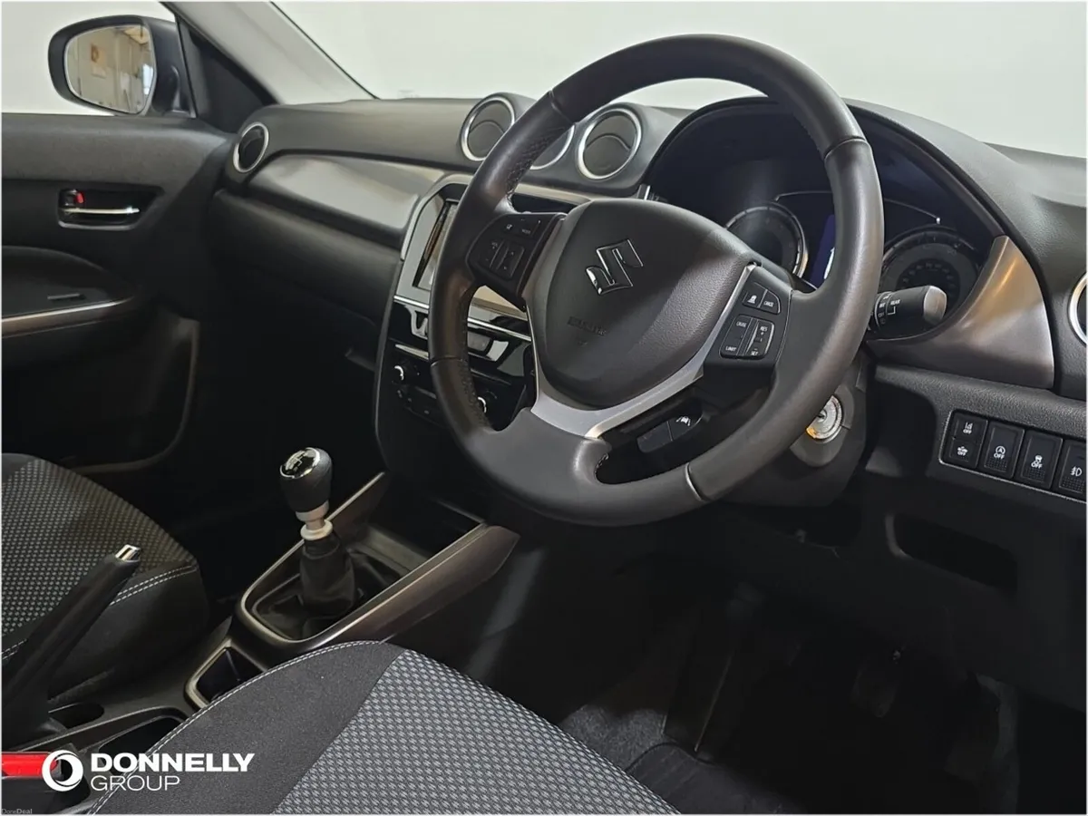 Suzuki Vitara 1.4 Boosterjet 48V Hybrid SZ-T 5dr - Image 4