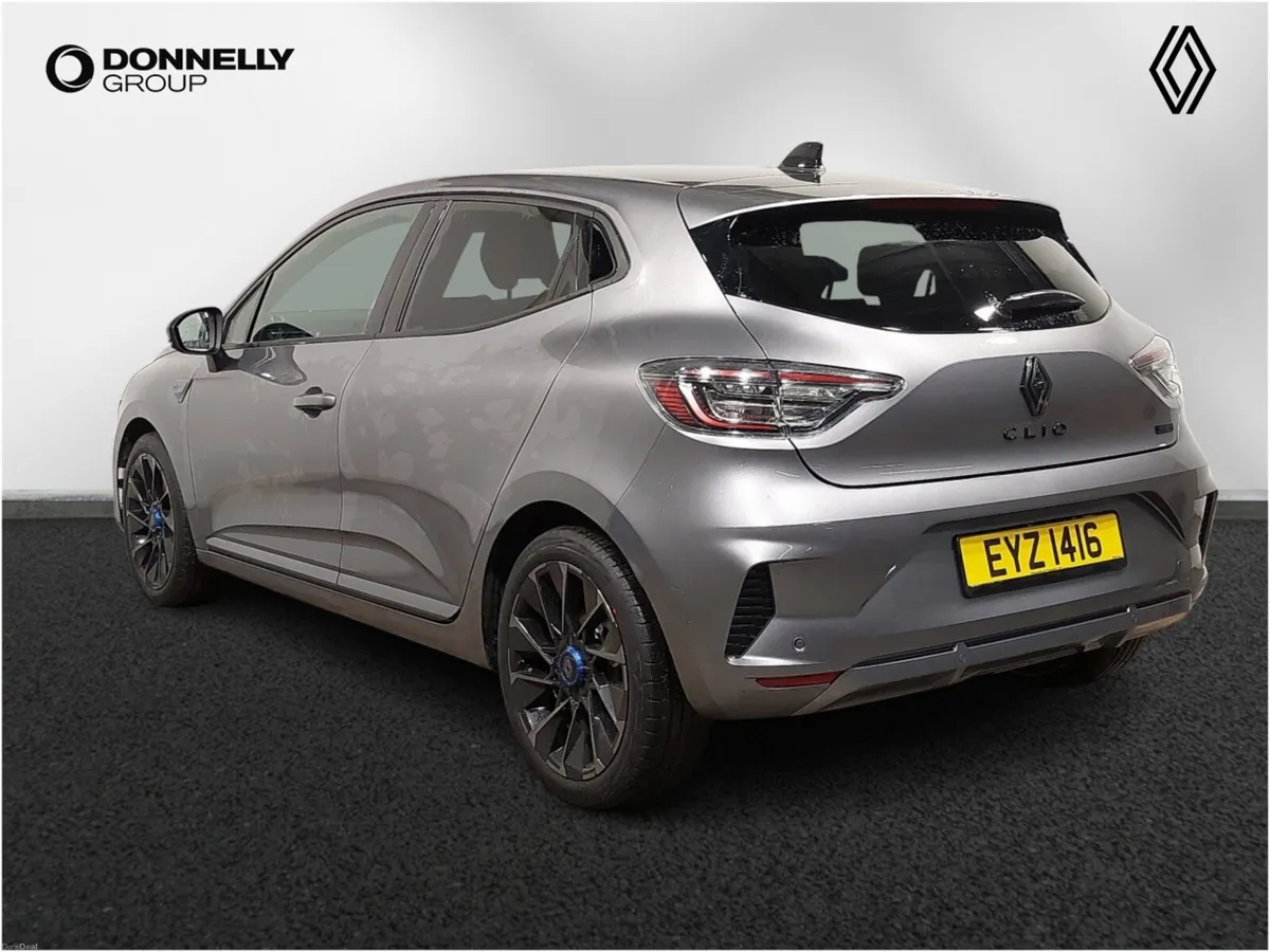 Renault Clio 1.6 E-TECH FH 145 Techno Esprit Alpin - Image 2