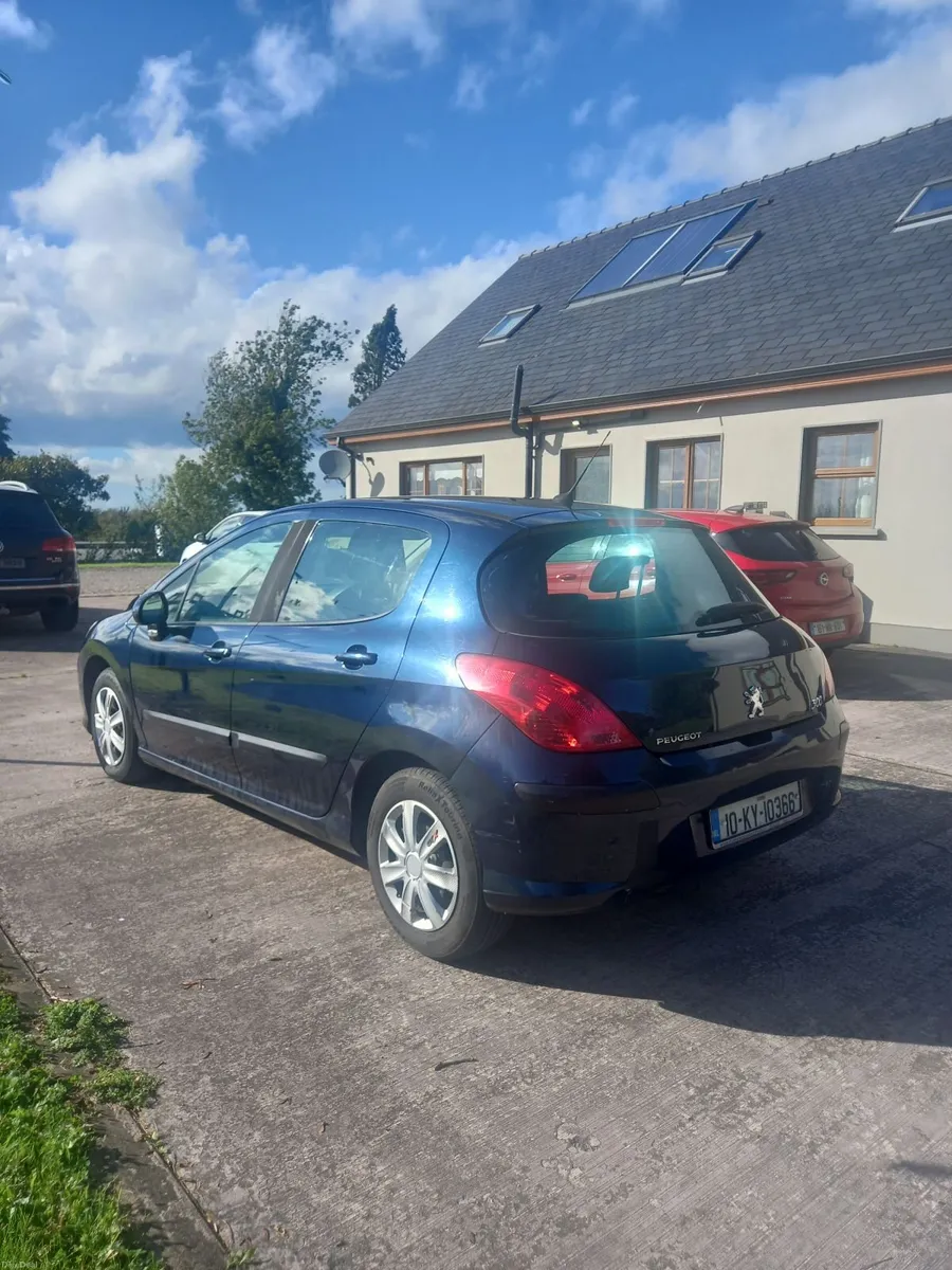 PEUGEOT 308 AUTOMATIC - Image 3