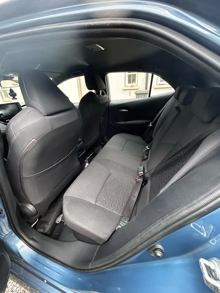 Toyota Corolla - Image 6