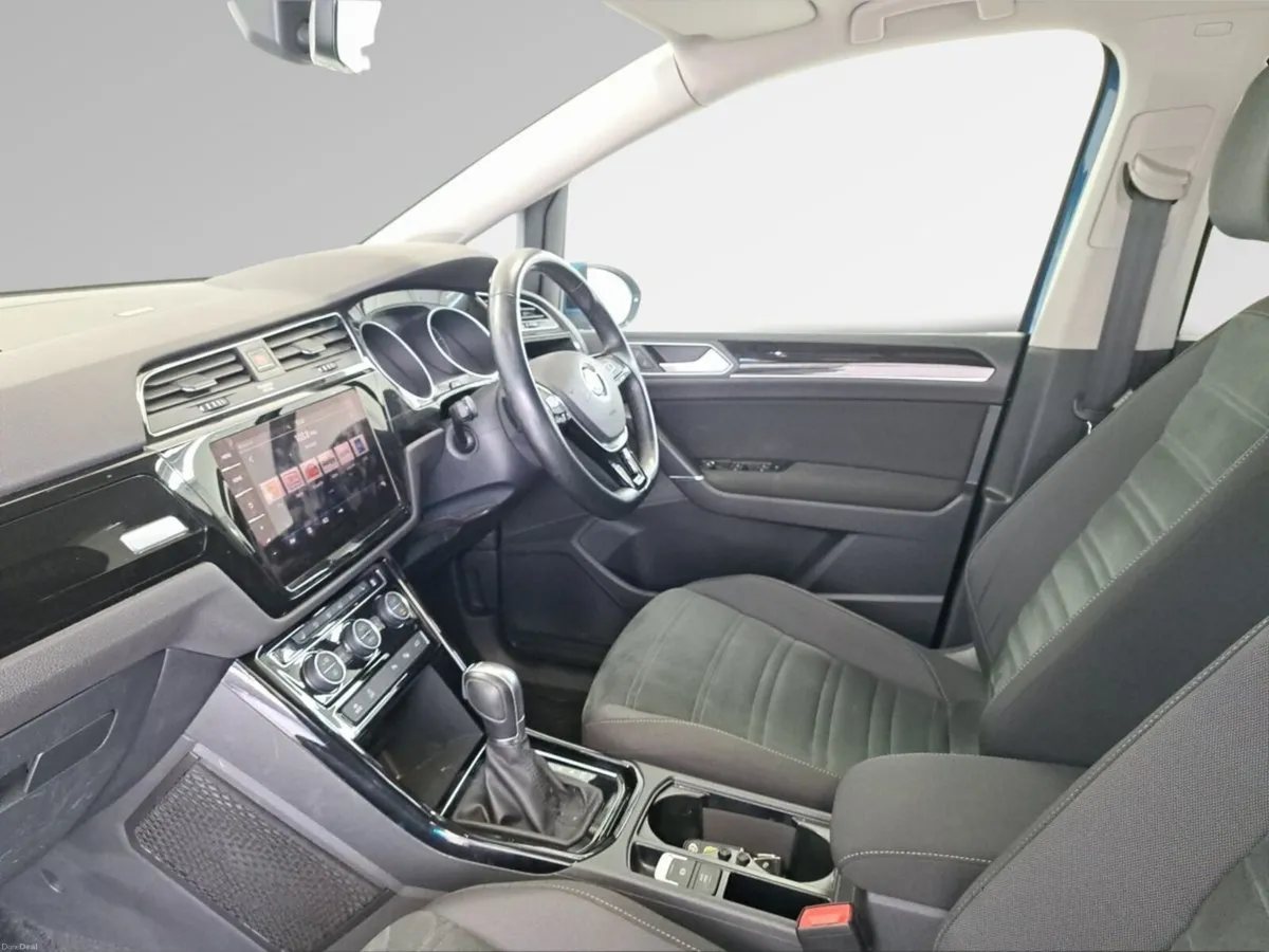 Volkswagen Touran AUTO 7 SEATER - Image 3