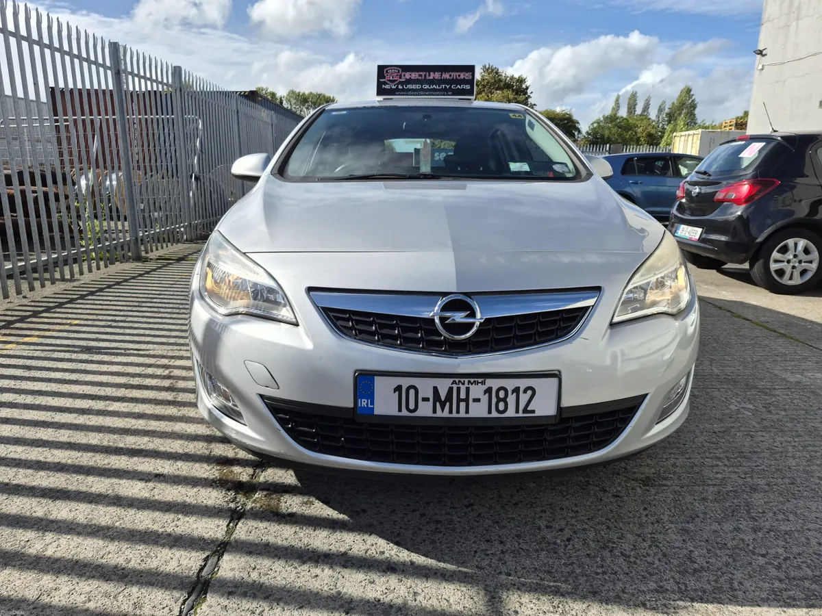 Opel Astra 2010 - Image 3