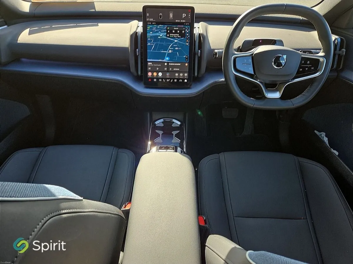 Volvo EX30 Fully Electric Extended Range - Image 4